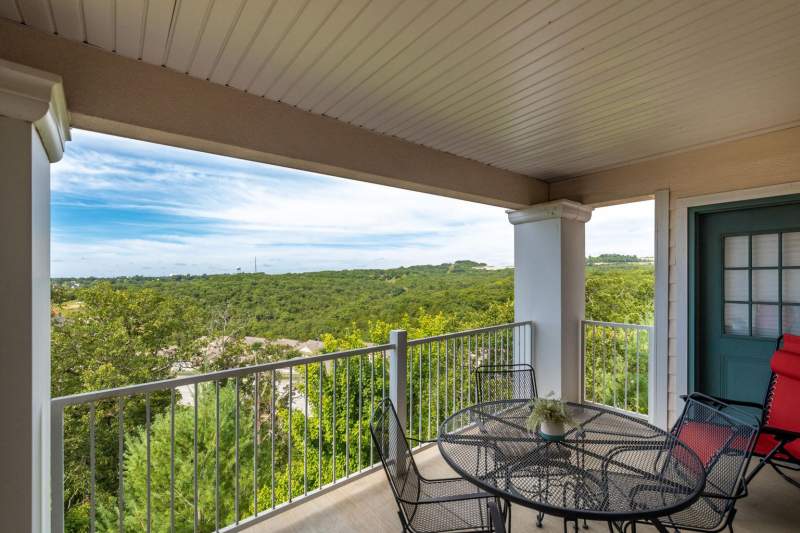 3 Bedroom Condo with Remarkable View of the Ozarks Image